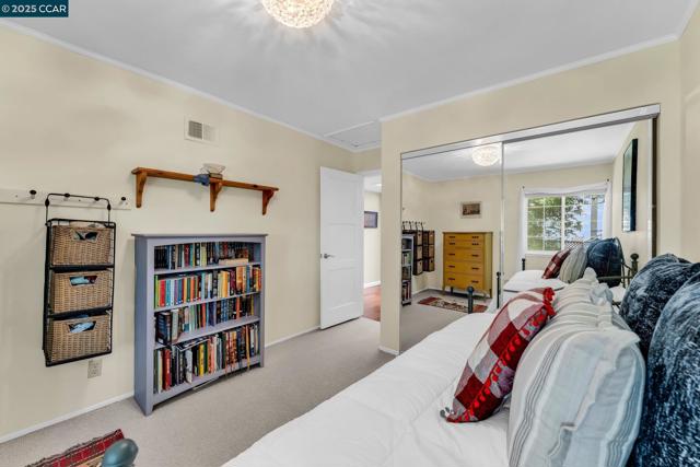 102 Monasterio Ct, San Ramon CA: https://media.crmls.org/mediaz/fa2cbff7-4ca7-4e22-939f-e3131a49a883.jpg