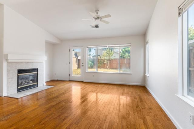 2320 Nature Court, Riverbank CA: https://media.crmls.org/mediaz/fa2f5f0e-ade4-4197-bd5a-1997ca575f2c.jpg