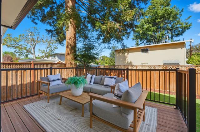 55 Orchard Avenue, Redwood City CA: https://media.crmls.org/mediaz/fa2f8b87-20b0-4aeb-8837-dc254e1f0267.jpg