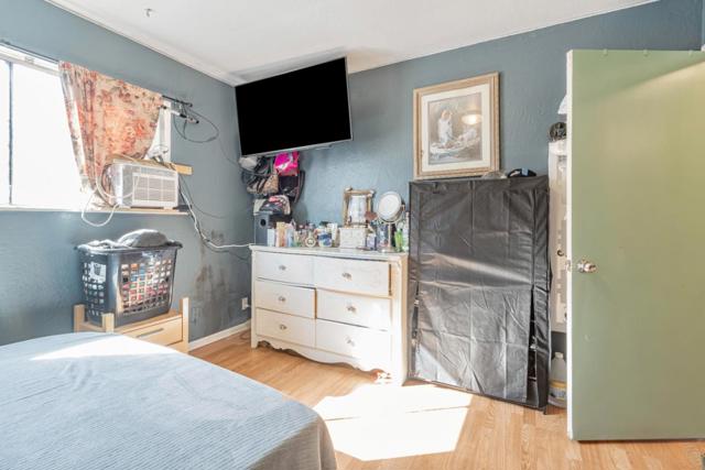 748 Clara Street, Oakland CA: https://media.crmls.org/mediaz/fa3258fd-2dd8-42b6-a35c-35765649f0b4.jpg