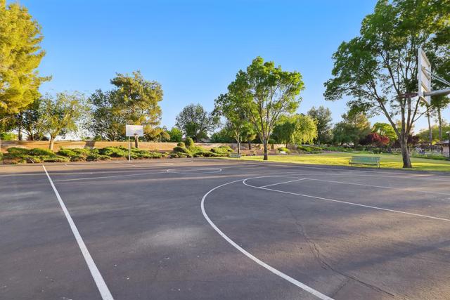 2342 Winchester Loop, Discovery Bay CA: https://media.crmls.org/mediaz/fa33f95d-c19a-4b22-a06b-ea4ec7b9132d.jpg