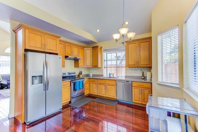 4719 ANDREA Way, Union City CA: https://media.crmls.org/mediaz/fa34104b-b844-43fd-85b9-7f1d00049bcf.jpg