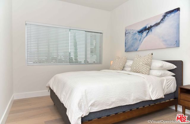 1818 Thayer Avenue, Los Angeles CA: https://media.crmls.org/mediaz/fa341893-8019-4609-8727-f844744631c1.jpg