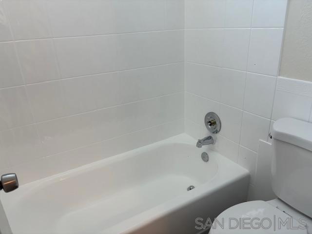 3863 Highland Ave, San Diego CA: https://media.crmls.org/mediaz/fa3564ce-272e-4388-badc-b99767402f7e.jpg