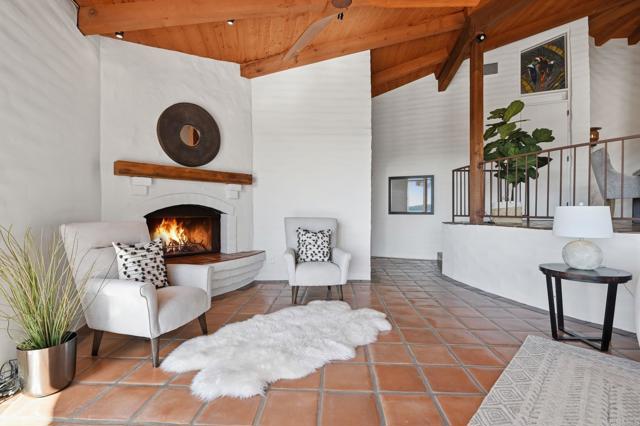 Image 19 of 75 For 3250 Venado Street