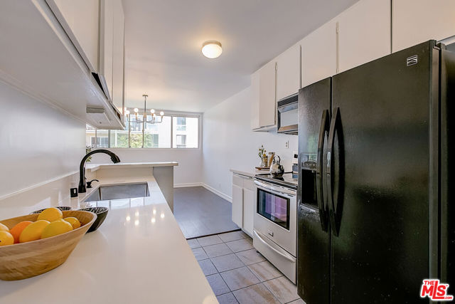 5950 Canterbury Drive, C210 photo 7