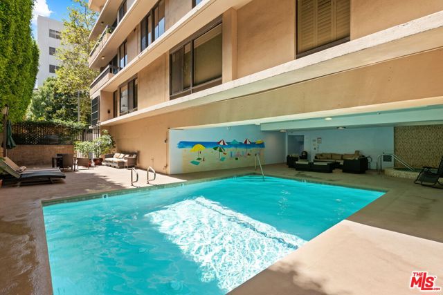 10590 Wilshire Boulevard, Los Angeles, California 90024, 2 Bedrooms Bedrooms, ,1 BathroomBathrooms,Condominium,For Sale,Wilshire,24430229