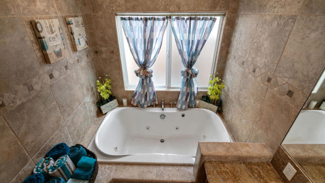 56800 Zuni Trail, Yucca Valley CA: https://media.crmls.org/mediaz/fa36c47c-71d4-48e4-b438-4d47f865ffa4.jpg