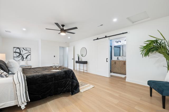 Image 21 of 28 For 3988 Ashford St