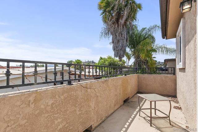 605 S MOLLISON, El Cajon CA: https://media.crmls.org/mediaz/fa38629b-b4e5-447f-91f2-fcdb17f1abf9.jpg