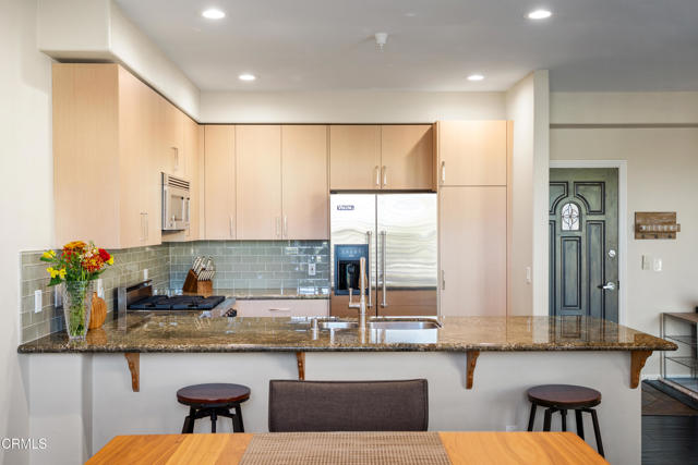 Detail Gallery Image 12 of 32 For 436 Poli St #404,  Ventura,  CA 93001 - 2 Beds | 2 Baths