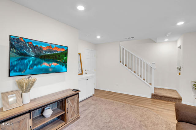 Detail Gallery Image 12 of 33 For 589 Grapefruit Ln, Fillmore,  CA 93015 - 3 Beds | 2/1 Baths