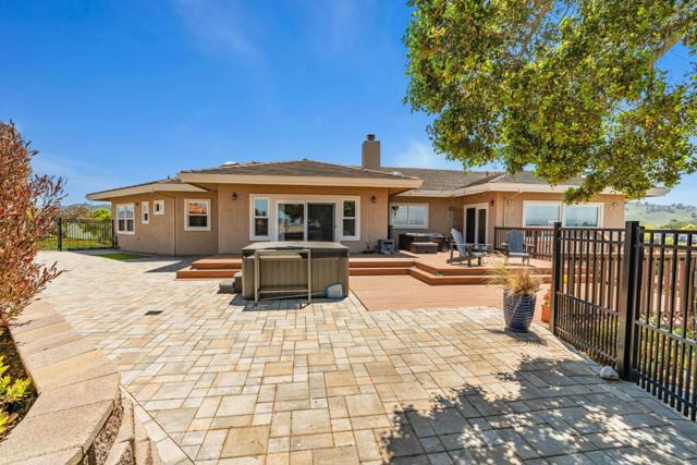 25061 Hidden Mesa Court, Monterey CA: https://media.crmls.org/mediaz/fa396226-dabe-4a99-9e84-99cbd839a8e4.jpg