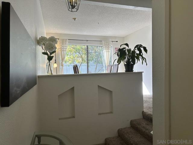 0 8184 Caminito Sonoma, La Jolla CA: https://media.crmls.org/mediaz/fa39f5d8-21c4-4483-8d51-6d1f47868eb9.jpg