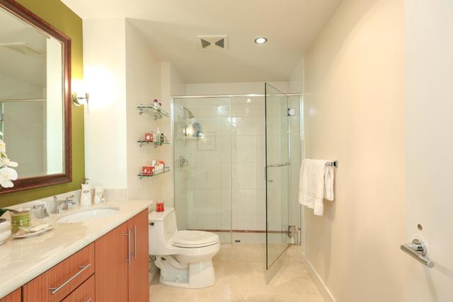 325 7Th Avenue, San Diego CA: https://media.crmls.org/mediaz/fa3a4271-474a-4cc4-b01f-e9d03b875f3f.jpg