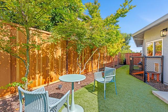 666 Fairlane Avenue, Santa Clara CA: https://media.crmls.org/mediaz/fa3b0d1a-9250-4e14-890a-81871fd63458.jpg