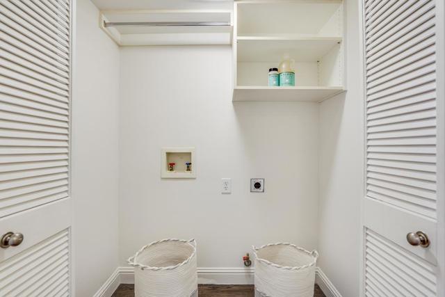 1246 Hoover Street, Menlo Park CA: https://media.crmls.org/mediaz/fa3d7a18-d4ac-4d21-8508-5a3c7a496fee.jpg