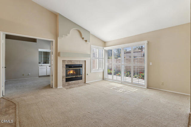 Detail Gallery Image 22 of 38 For 297 Estancia Pl, Camarillo,  CA 93012 - 2 Beds | 2 Baths