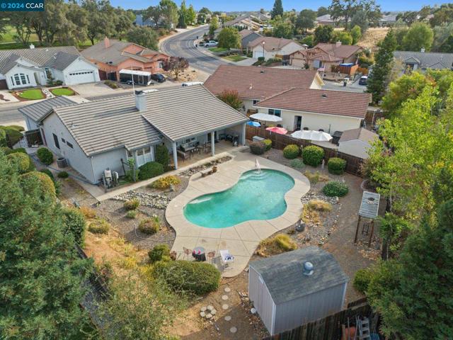 Image 57 of 60 For 915 Oak View Drive