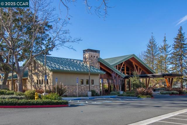 1349 Running Springs Rd, Walnut Creek CA: https://media.crmls.org/mediaz/fa3e887c-1758-44aa-b376-1657849b821f.jpg