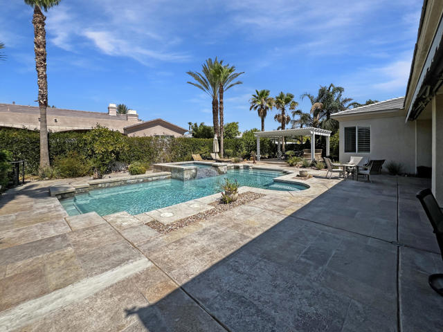 5 Lyon Road, Rancho Mirage CA: https://media.crmls.org/mediaz/fa3e89bb-c546-495f-8115-8a4d239c7301.jpg