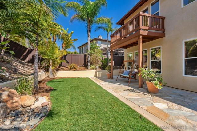 11324 Luxembourg Way, San Diego CA: https://media.crmls.org/mediaz/fa3f87d4-d373-46fa-b24d-2111a48294c6.jpg