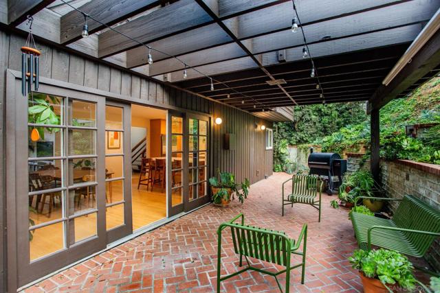 4021 Bernice Dr, San Diego CA: https://media.crmls.org/mediaz/fa405f68-4fb4-4593-97dc-e18d80e6df09.jpg