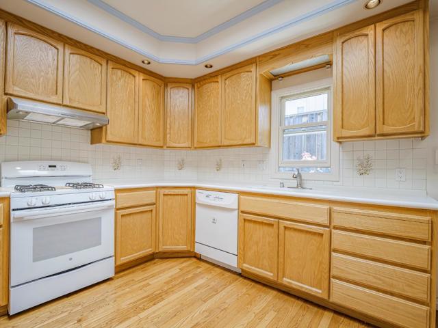 739 Quartz Street, Redwood City CA: https://media.crmls.org/mediaz/fa40a5d0-6150-4046-8799-c6c8866916f4.jpg