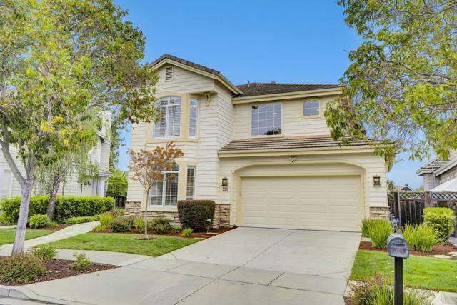 998 Governors Bay Drive, Redwood City CA: https://media.crmls.org/mediaz/fa40ee69-aff0-4642-952d-cc6bfafeae16.jpg