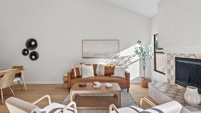 15662 Via Calanova, San Diego CA: https://media.crmls.org/mediaz/fa41a878-599b-4c22-a18a-88a763c4a55b.jpg