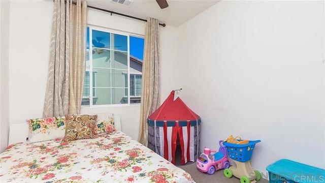 Detail Gallery Image 17 of 21 For 16160 Veridian Cir, San Diego,  CA 92127 - 4 Beds | 3/1 Baths