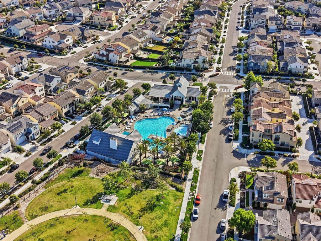 https://media.crmls.org/mediaz/fa42334e-ad36-49bd-85d6-644bf1e051d4.jpg?preset=X-Large