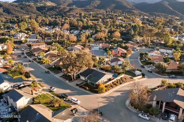 3348 Holloway Street, Newbury Park CA: https://media.crmls.org/mediaz/fa432ec4-2111-443e-a762-6e99b29fa5cb.jpg