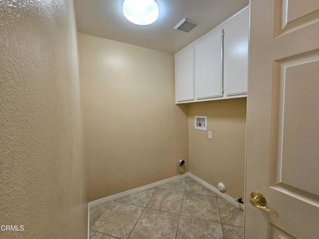 3347 Rockhampton Drive, Camarillo CA: https://media.crmls.org/mediaz/fa43f1b4-6b43-4be9-b515-17c5c3b7c1e1.jpg