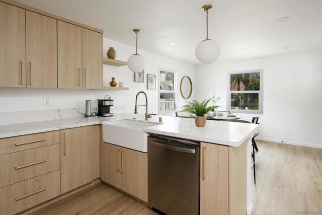 8210 Orchard Ave, La Mesa CA: https://media.crmls.org/mediaz/fa442e77-a60a-49d5-8282-9d1f2b66f696.jpg