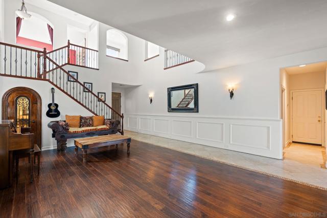 1664 Sagewood Way, San Marcos CA: https://media.crmls.org/mediaz/fa44d62a-33bd-4712-a763-8a3a3e67e63a.jpg