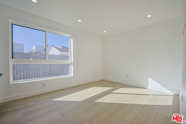 5709 Auckland Avenue, North Hollywood CA: https://media.crmls.org/mediaz/fa44efb3-42de-4c84-b216-1b66f731e167.jpg