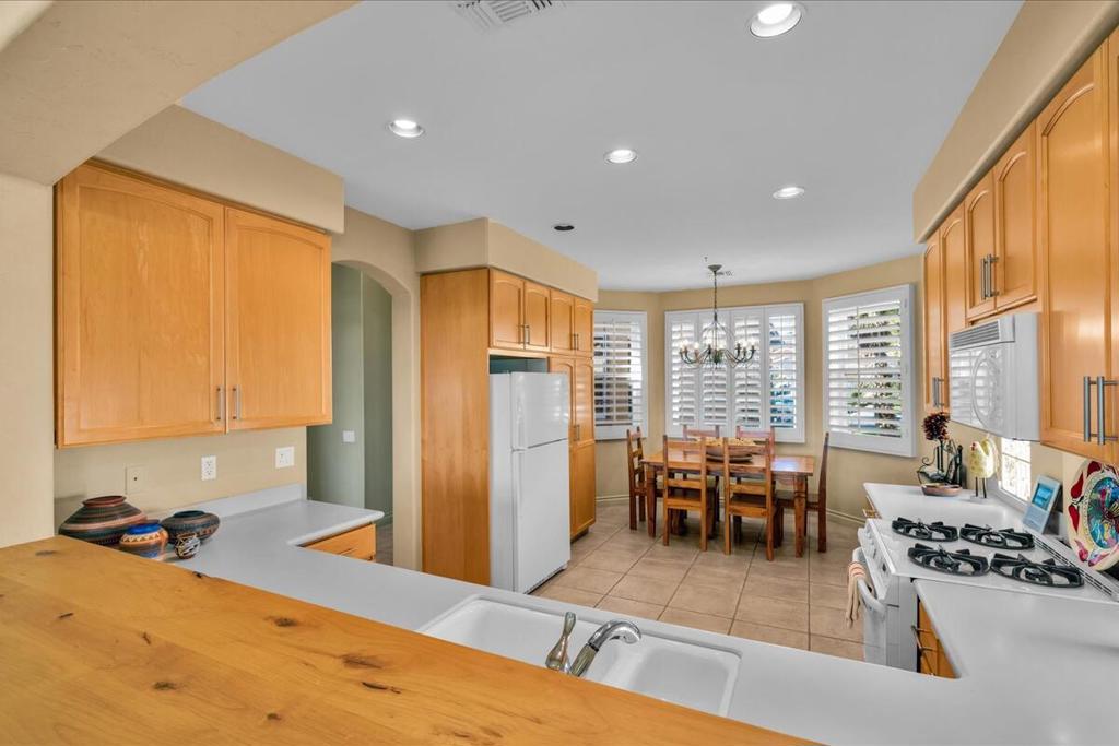 MLS #219140861DA image #5