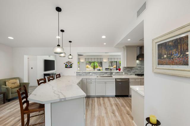 74619 Fairway Drive, Palm Desert CA: https://media.crmls.org/mediaz/fa452376-99e3-4fb8-8442-0e2031f709ab.jpg