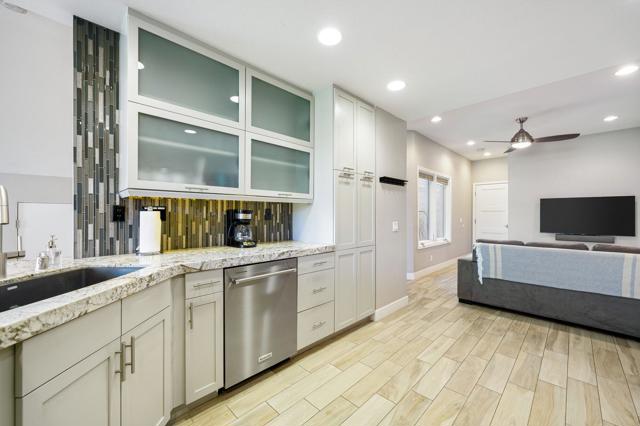 38417 Nasturtium Way, Palm Desert CA: https://media.crmls.org/mediaz/fa452ccc-0401-49b0-80de-d9baba5e55d7.jpg
