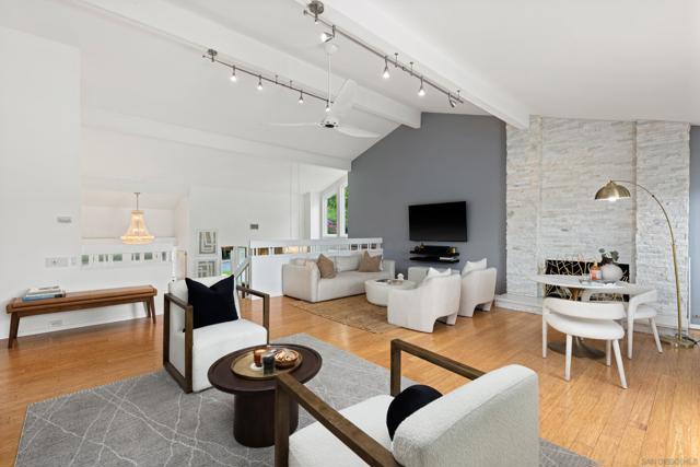 5719 Caminito Norte, La Jolla CA: https://media.crmls.org/mediaz/fa46639d-0d63-47c3-b4a8-4d7cc8f130ae.jpg