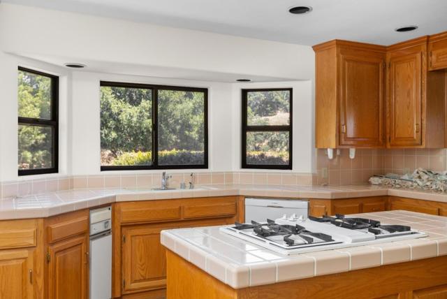 9400 Corriente Road, Atascadero CA: https://media.crmls.org/mediaz/fa466ce4-4b94-4687-a3d9-97813d14d611.jpg