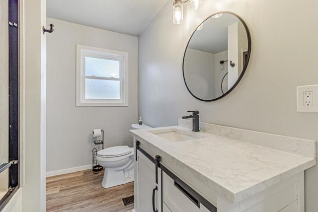 624 Filbert Street, Half Moon Bay CA: https://media.crmls.org/mediaz/fa48e8d2-20f6-409c-ab52-33acdcee1dc7.jpg