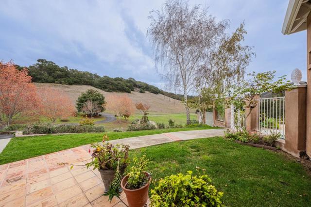 20160 Rock Springs Lane,  CA: https://media.crmls.org/mediaz/fa492995-2441-4e96-811d-933156131970.jpg