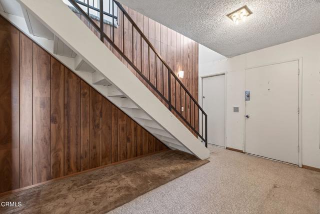 Detail Gallery Image 8 of 42 For 2087 Airedale Ave, Ventura,  CA 93003 - 4 Beds | 2 Baths