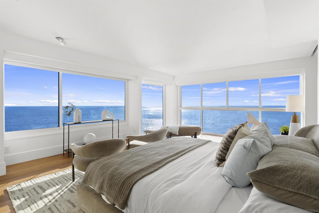 939 Coast Blvd - photo 9