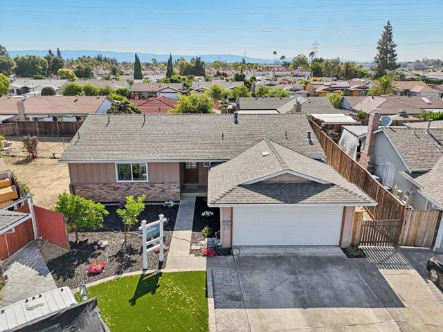 2995 Pettigrew Court, San Jose CA: https://media.crmls.org/mediaz/fa49ad4b-3329-4825-a110-d32390844277.jpg