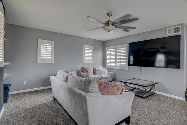 1526 Caminito Sicilia, Chula Vista CA: https://media.crmls.org/mediaz/fa49fd09-e4a9-4cc7-819c-74b707d9d5b1.jpg
