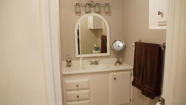955 Howard Ave, Escondido CA: https://media.crmls.org/mediaz/fa4a32a8-1b07-4455-ae36-3d65f5a239e3.jpg