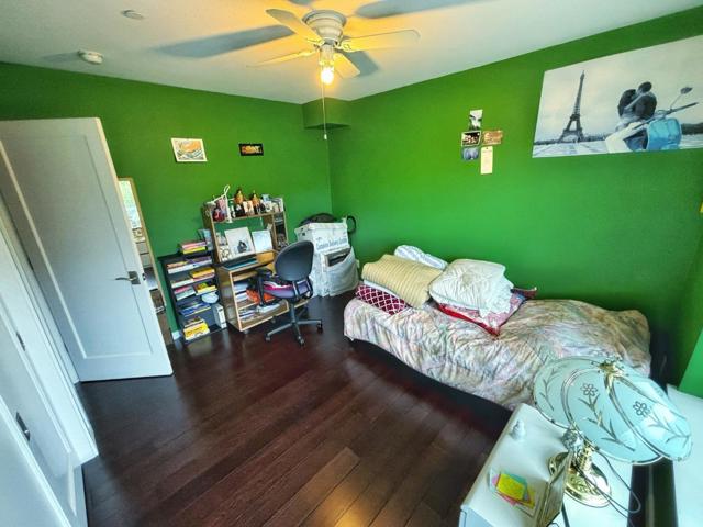 2612 Hallmark Drive, Belmont CA: https://media.crmls.org/mediaz/fa4bcf9a-f8da-48d1-a55c-723238f328c6.jpg